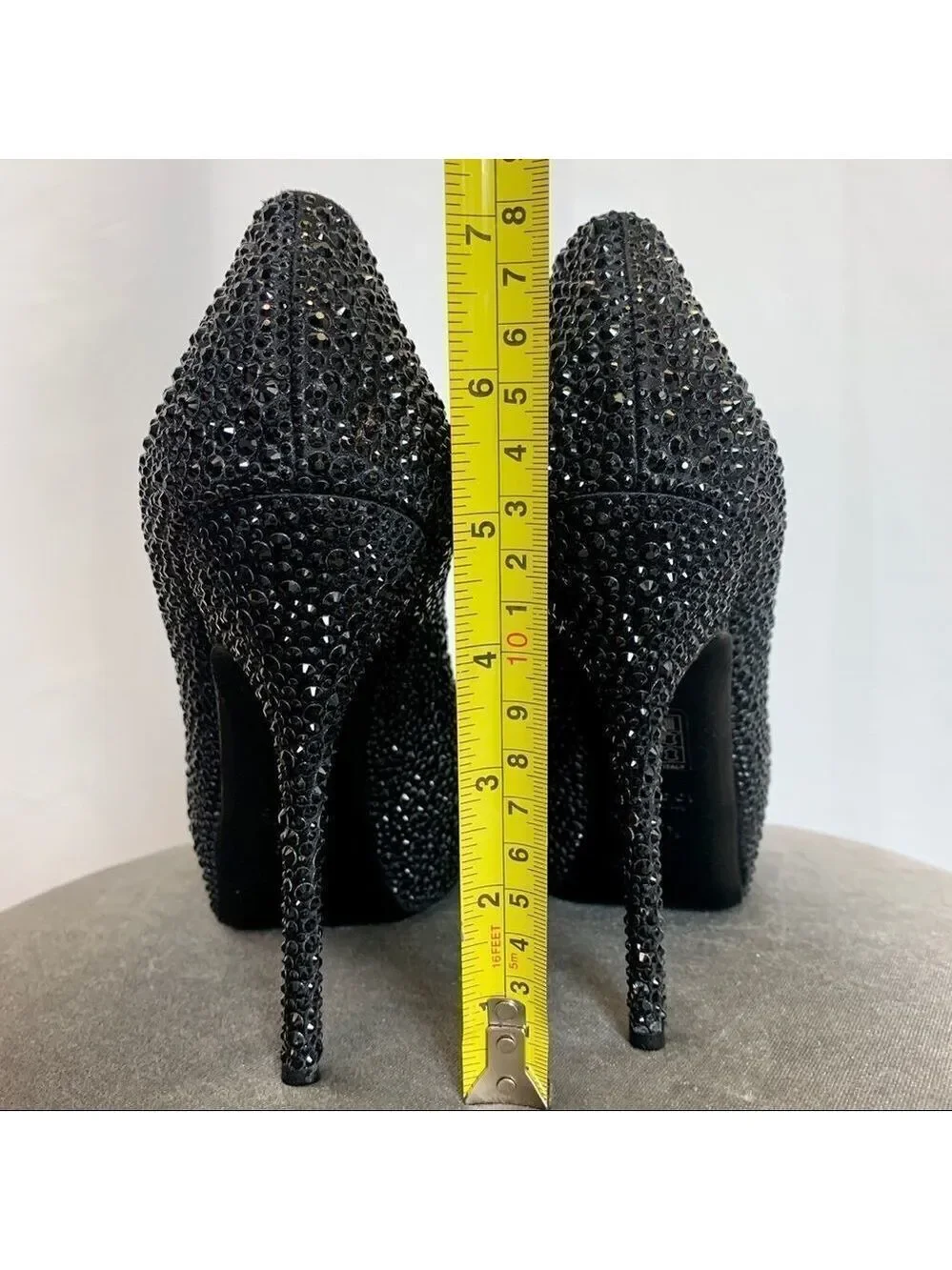 Gucci Black Satin Strass Embroidered Sofia Etoile Peep Toe Pumps Size 37.5 🔥